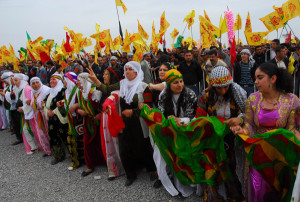 Kurdistán-mujeres-pueblo
